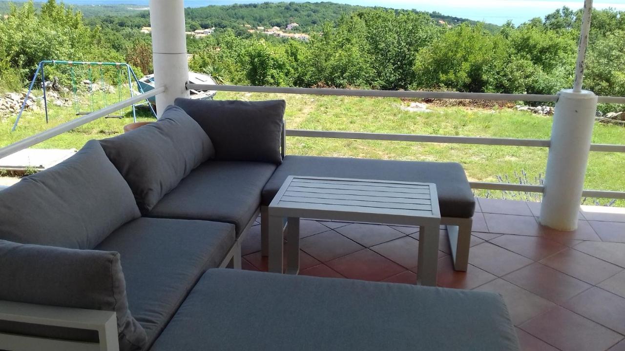 Holiday Home With Sea View Vrbnik Extérieur photo