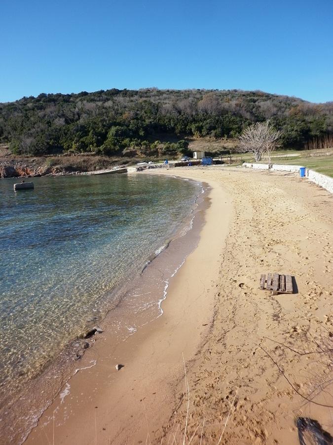 Holiday Home With Sea View Vrbnik Extérieur photo