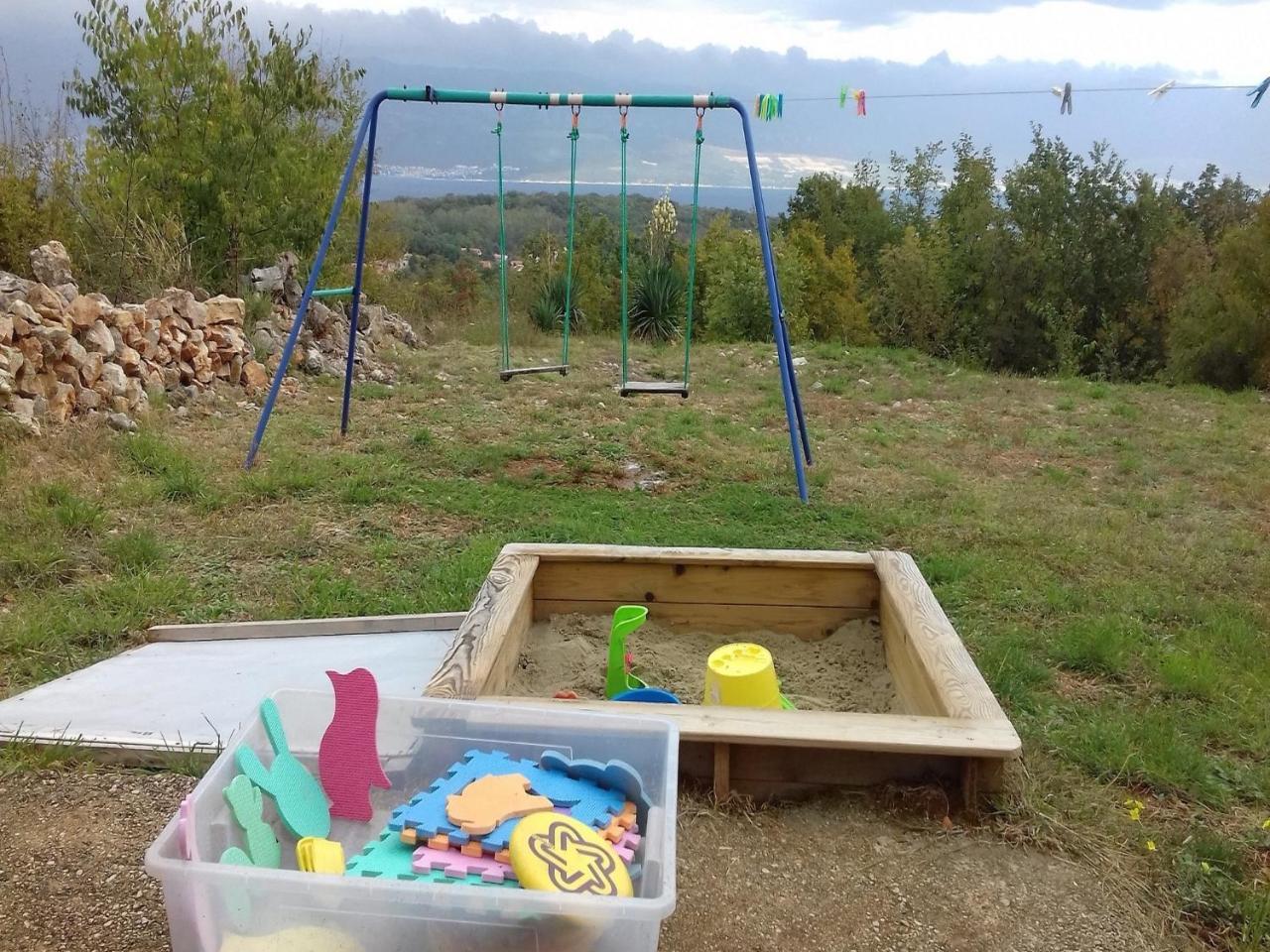 Holiday Home With Sea View Vrbnik Extérieur photo